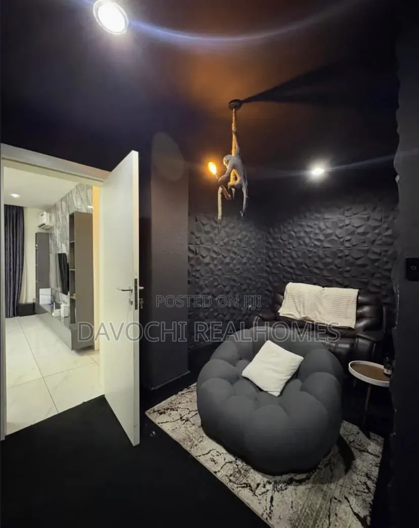 Furnished 3bdrm Apartment in Lekki Phase 1 for rent