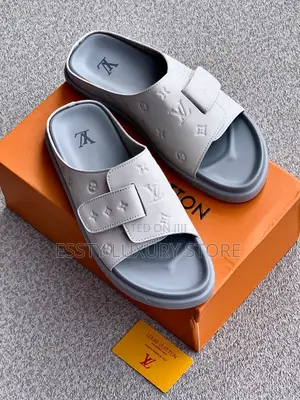 High Quality Luxury New Louis Vuitton Miami Mules