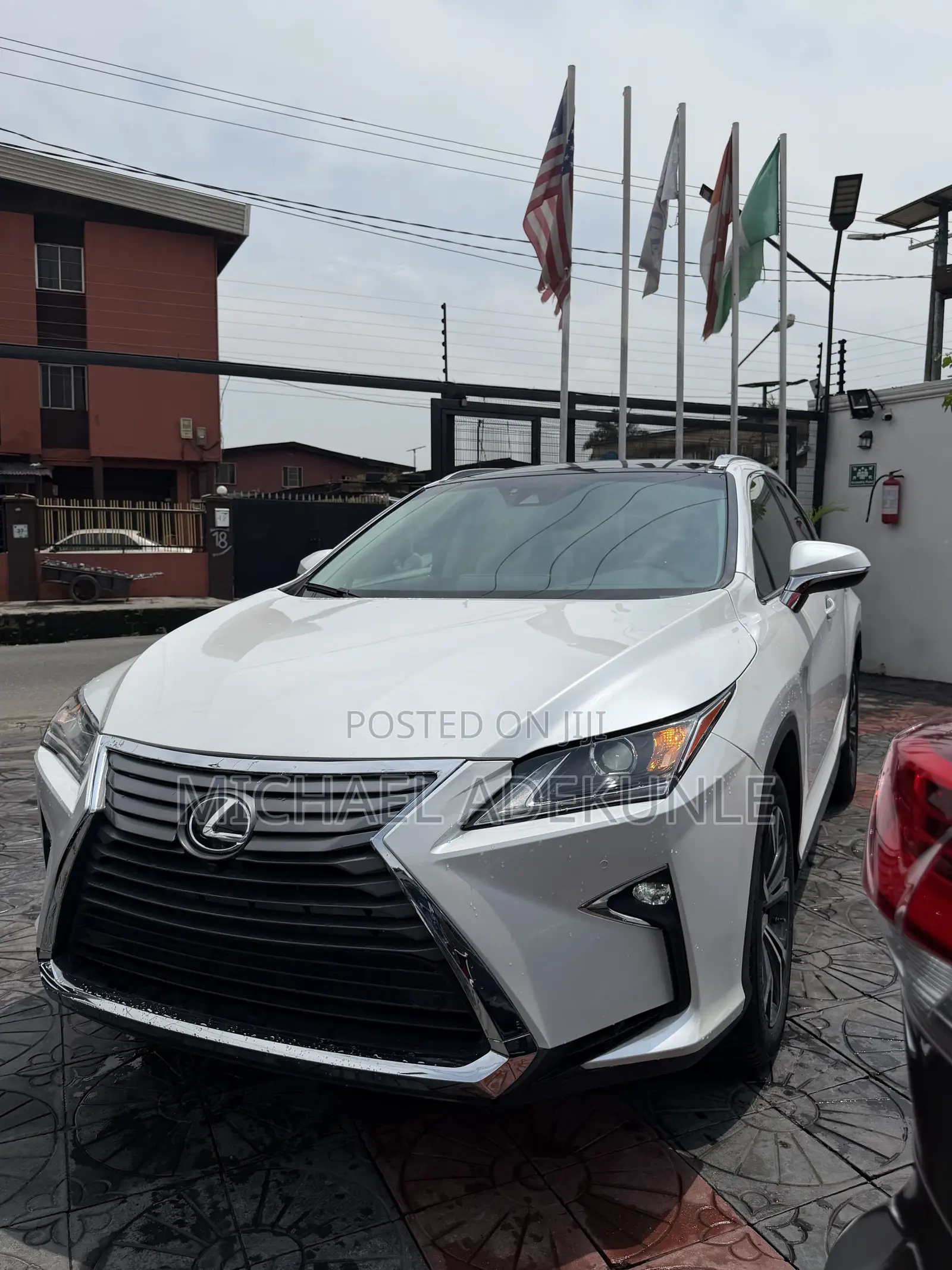 Lexus RX 350 FWD 2017 White