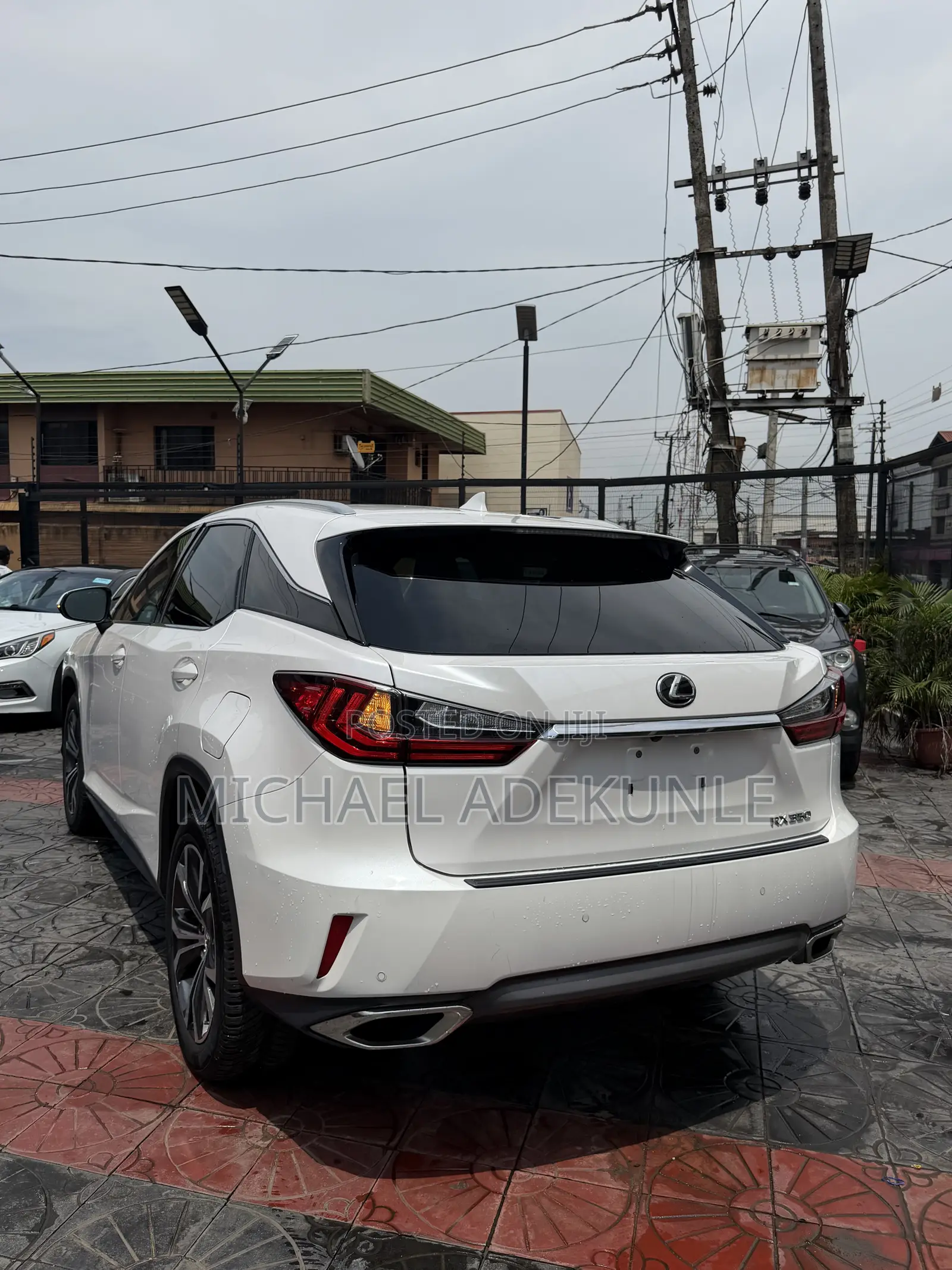 Lexus RX 350 FWD 2017 White