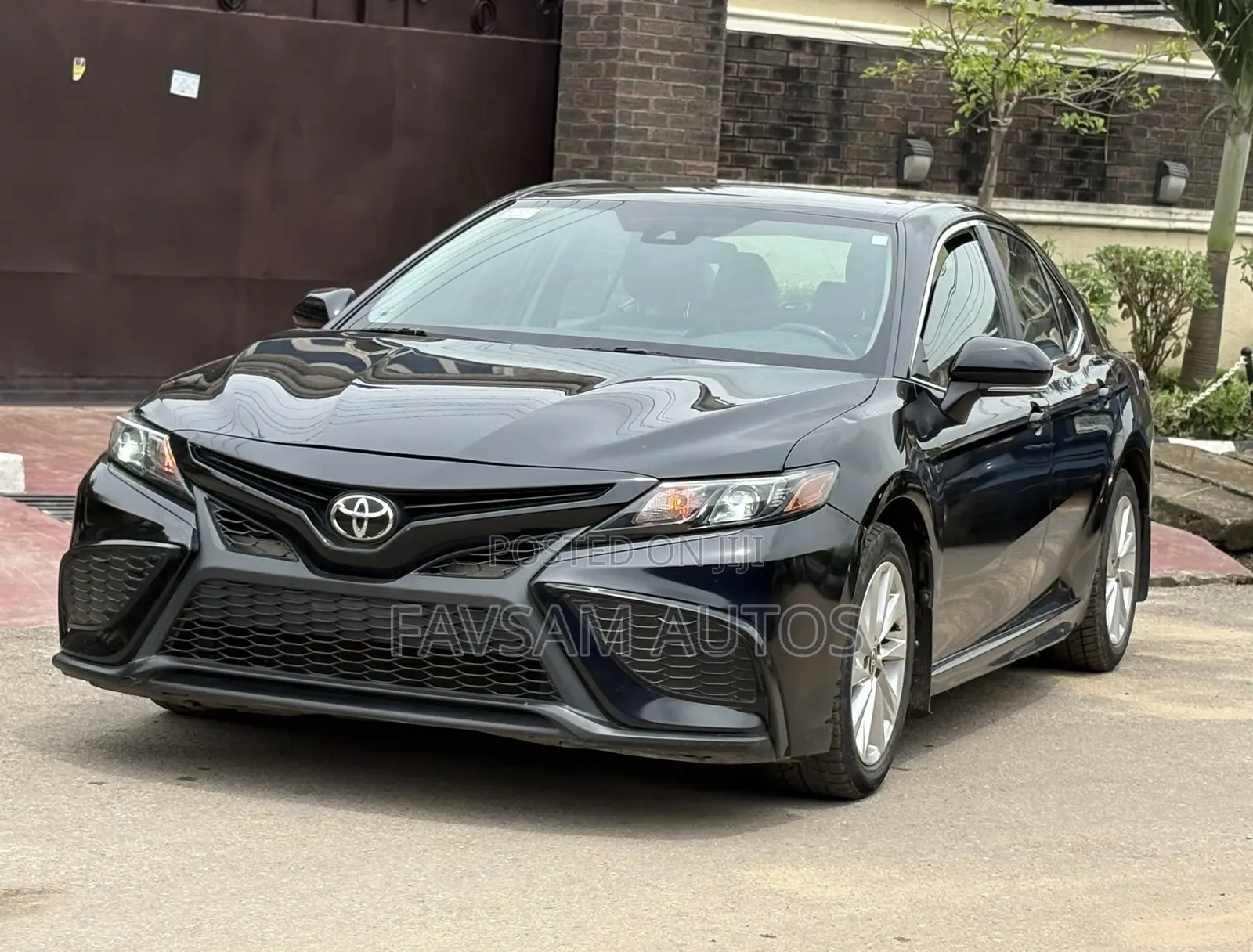 Toyota Camry 2021 Black