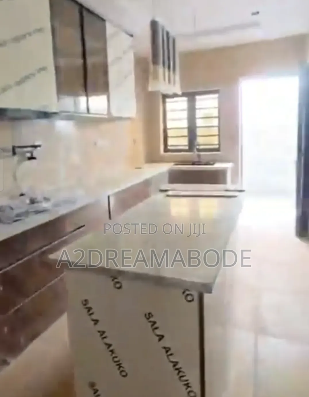 4bdrm Duplex in Ogba for sale