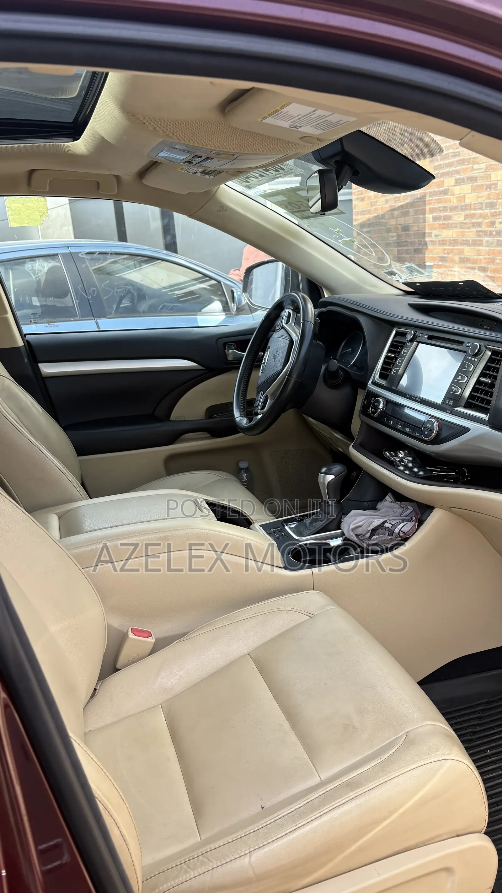 Toyota Highlander XLE 4x2 V6 (3.5L 6cyl 8A) 2018 Burgundy