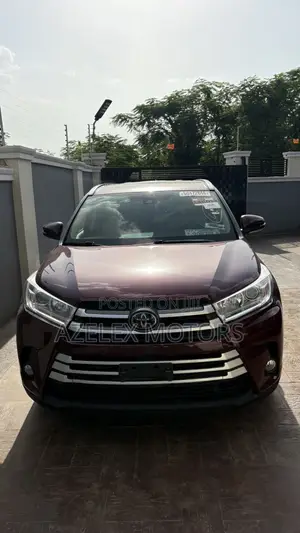 Toyota Highlander XLE 4x2 V6 (3.5L 6cyl 8A) 2018 Burgundy
