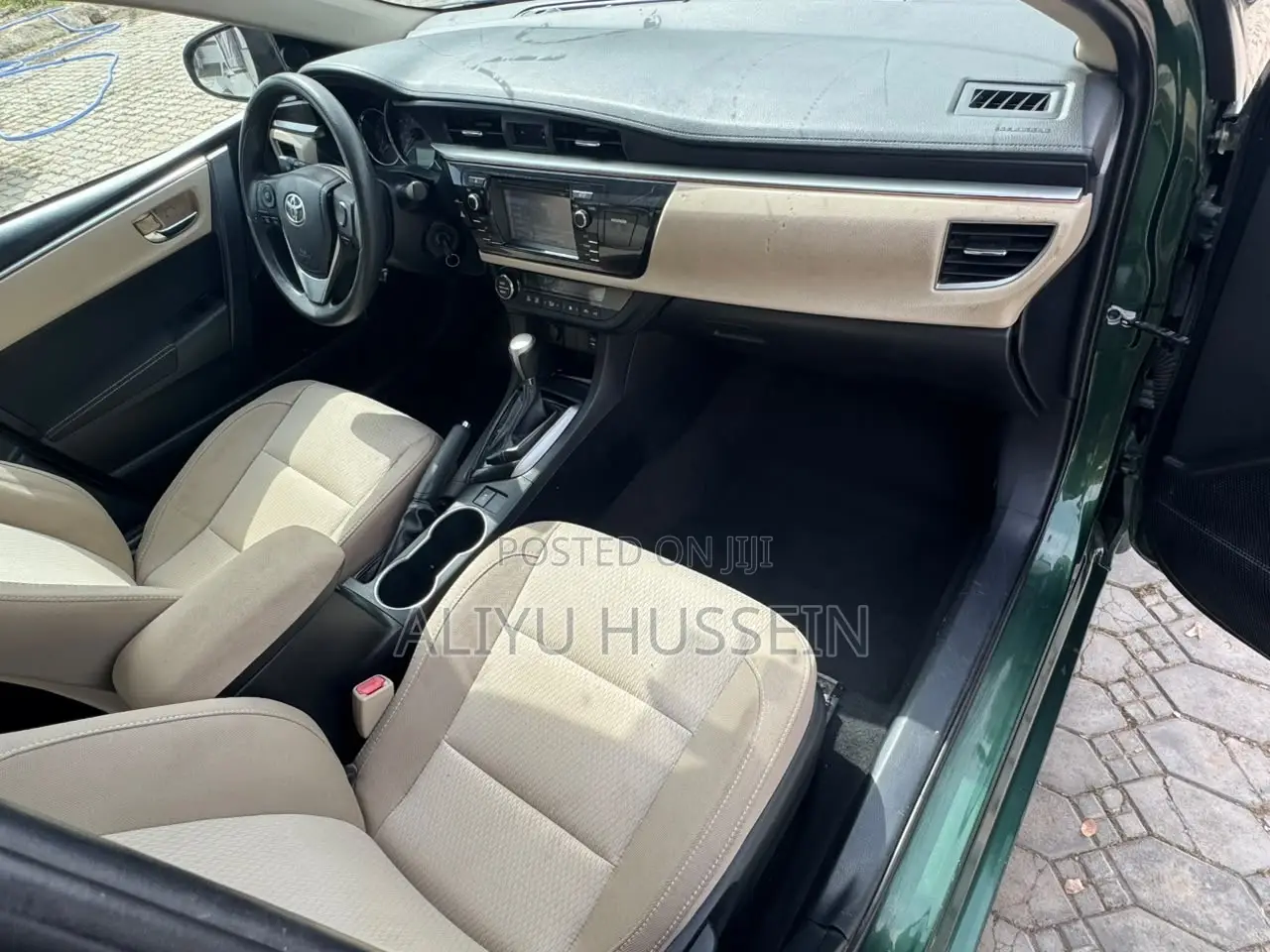 Toyota Corolla 2016 Green