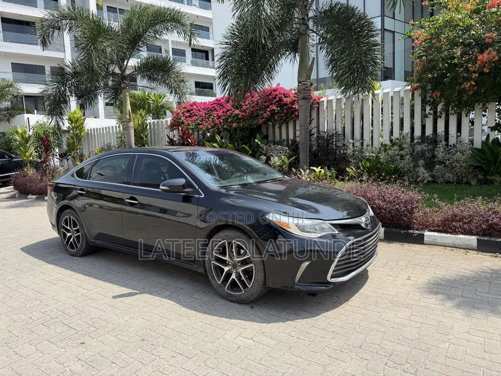 Toyota Avalon XLE FWDSedan (3.6L 6cyl 6A) 2016 Black