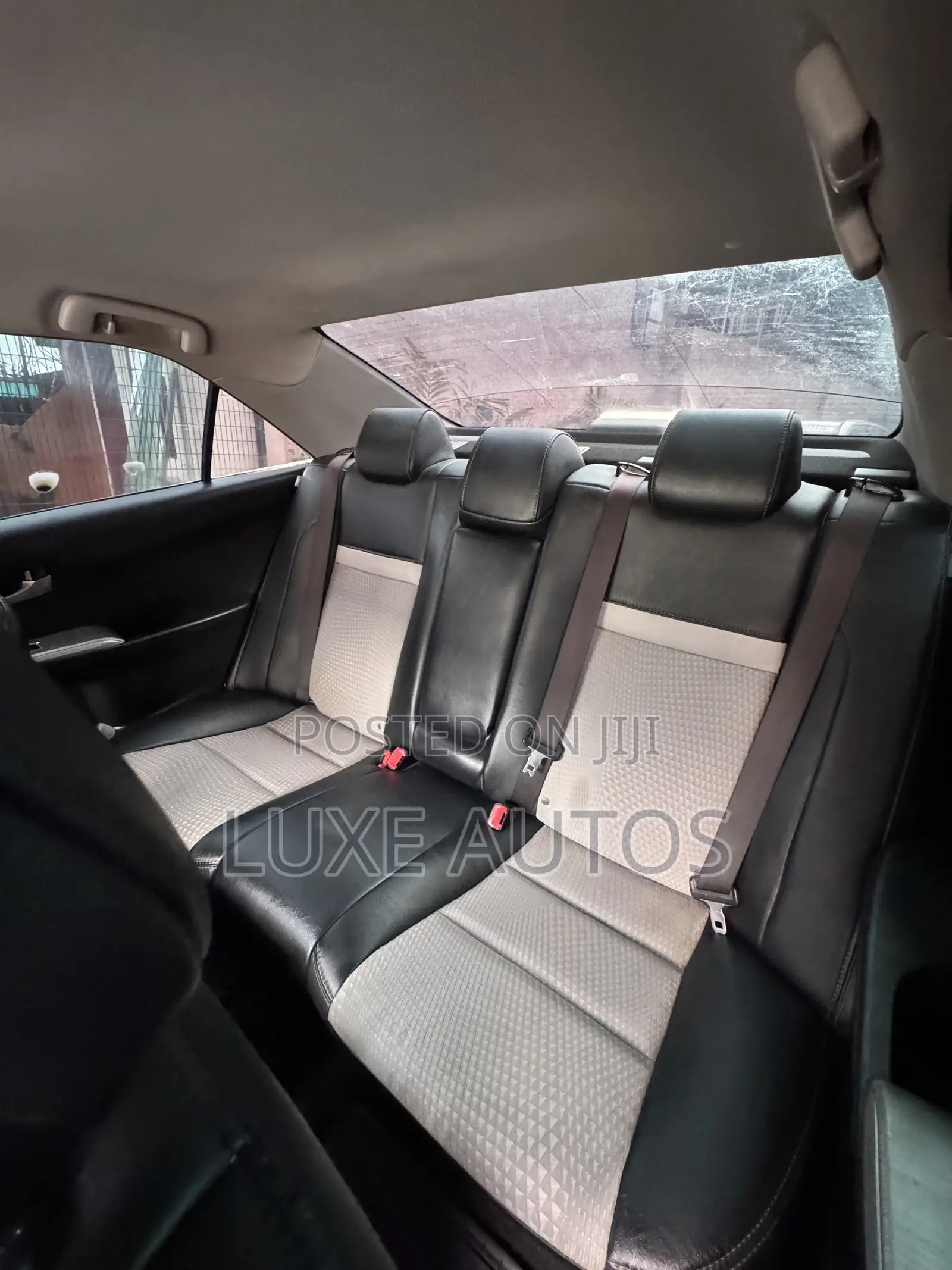 Toyota Camry SE 4dr Sedan (2.5L 4cyl 6A) 2013 Red