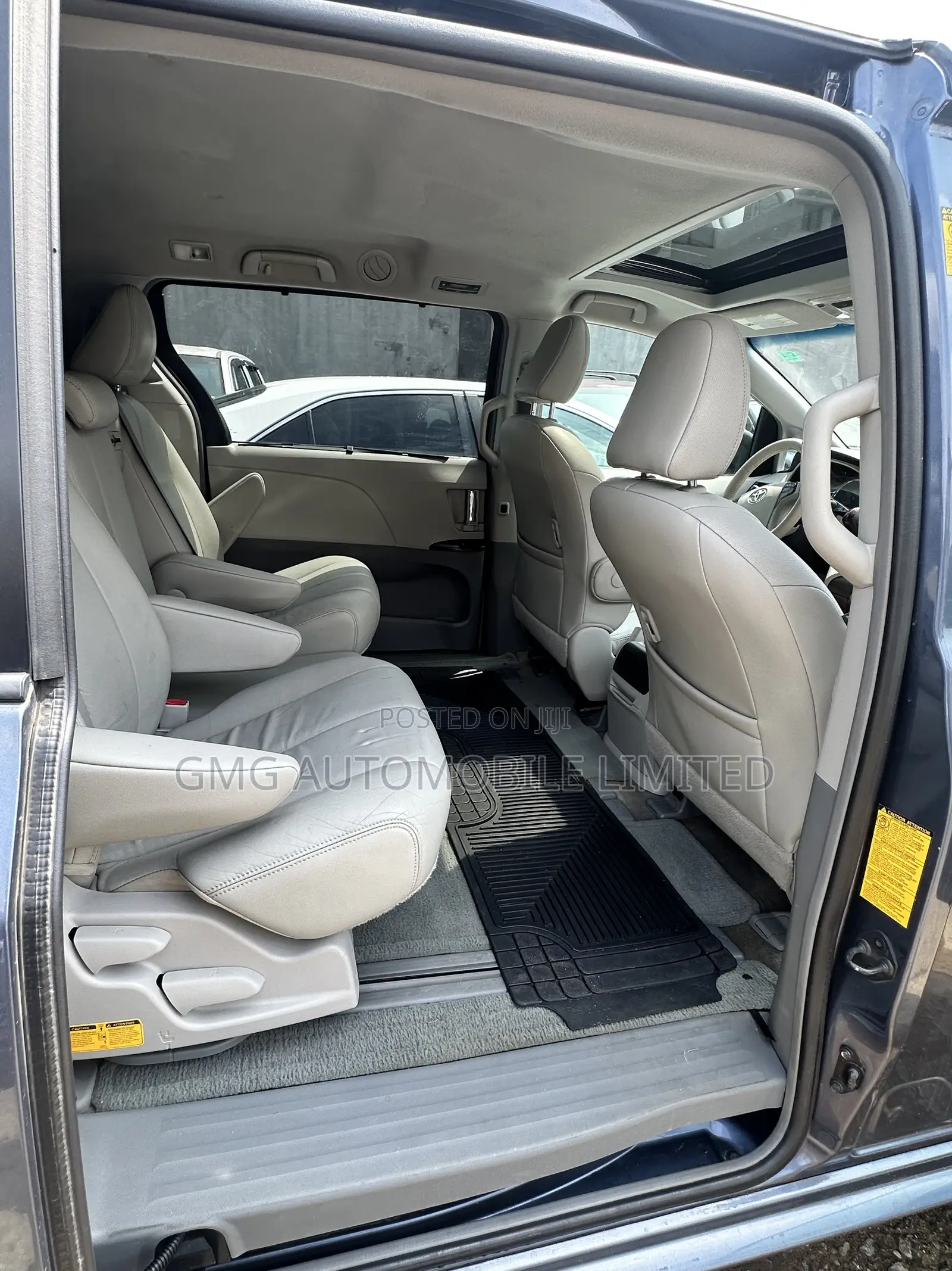 Toyota Sienna XLE 7-Passenger 4dr Minivan AWD (3.5L 6cyl 6A) 2015 Blue