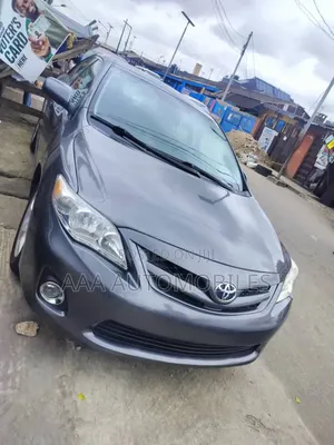 Toyota Corolla 2011 Gray