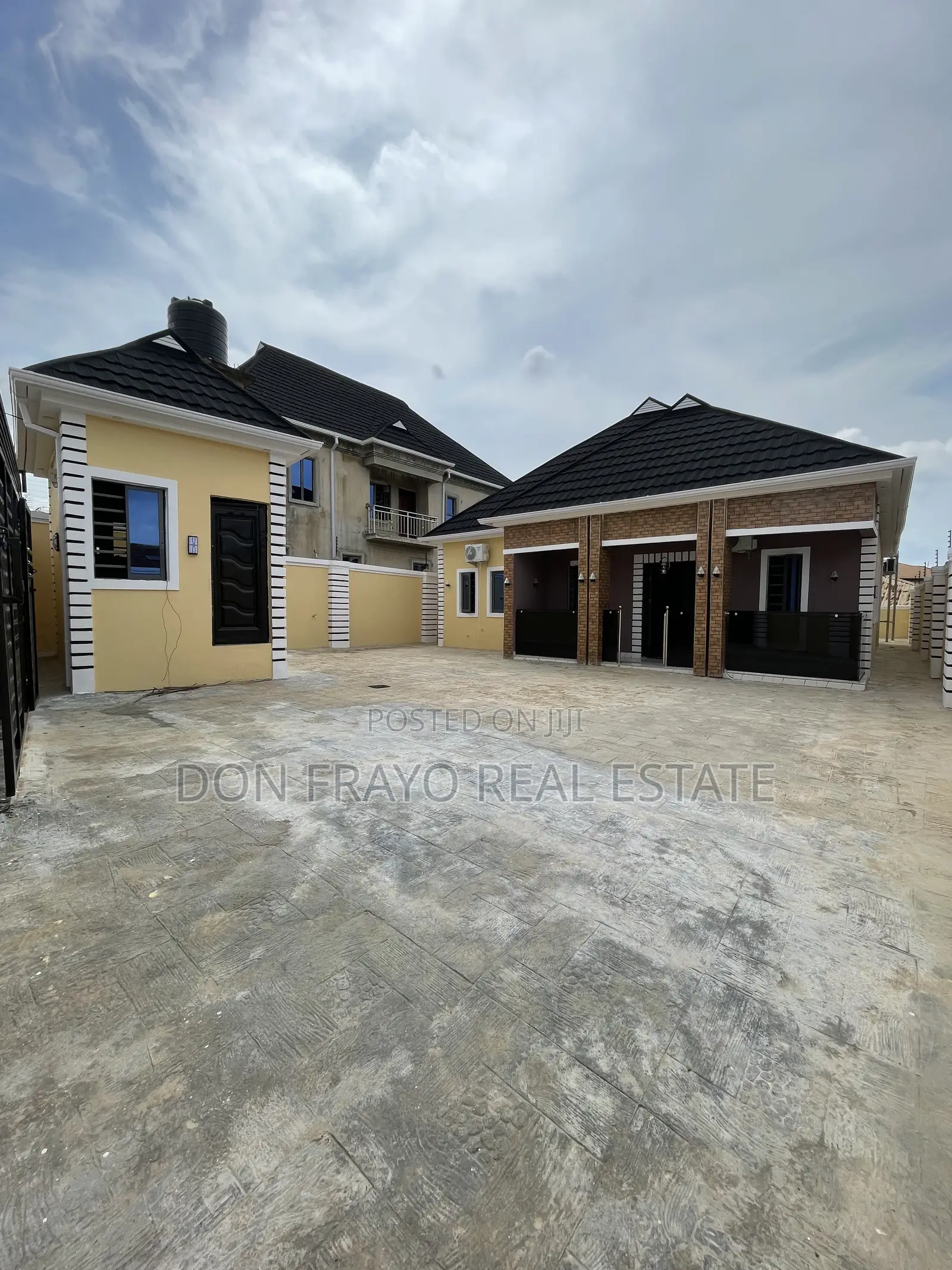 3bdrm Bungalow in Elebu Estate, Akala Express for sale