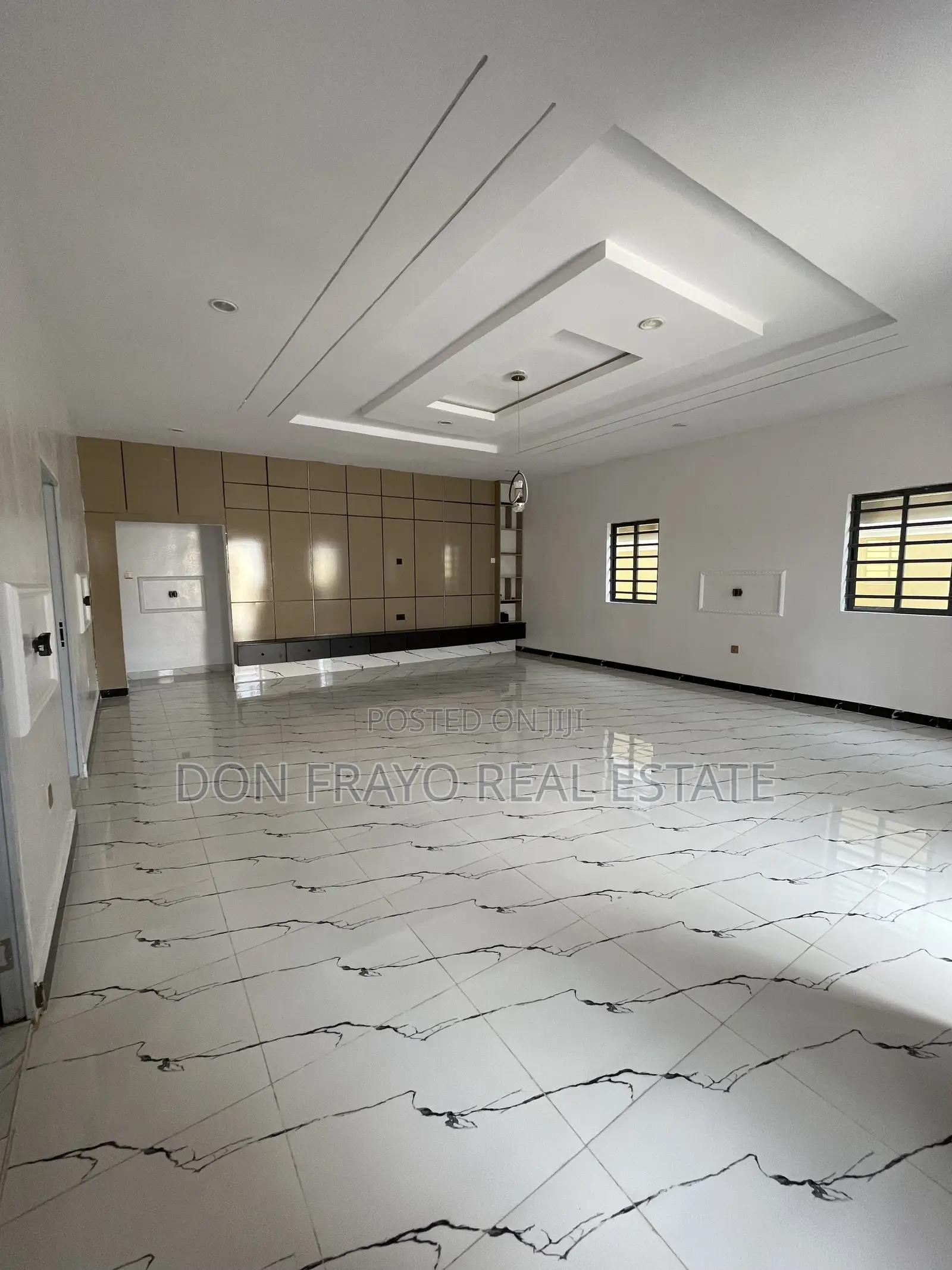 3bdrm Bungalow in Elebu Estate, Akala Express for sale