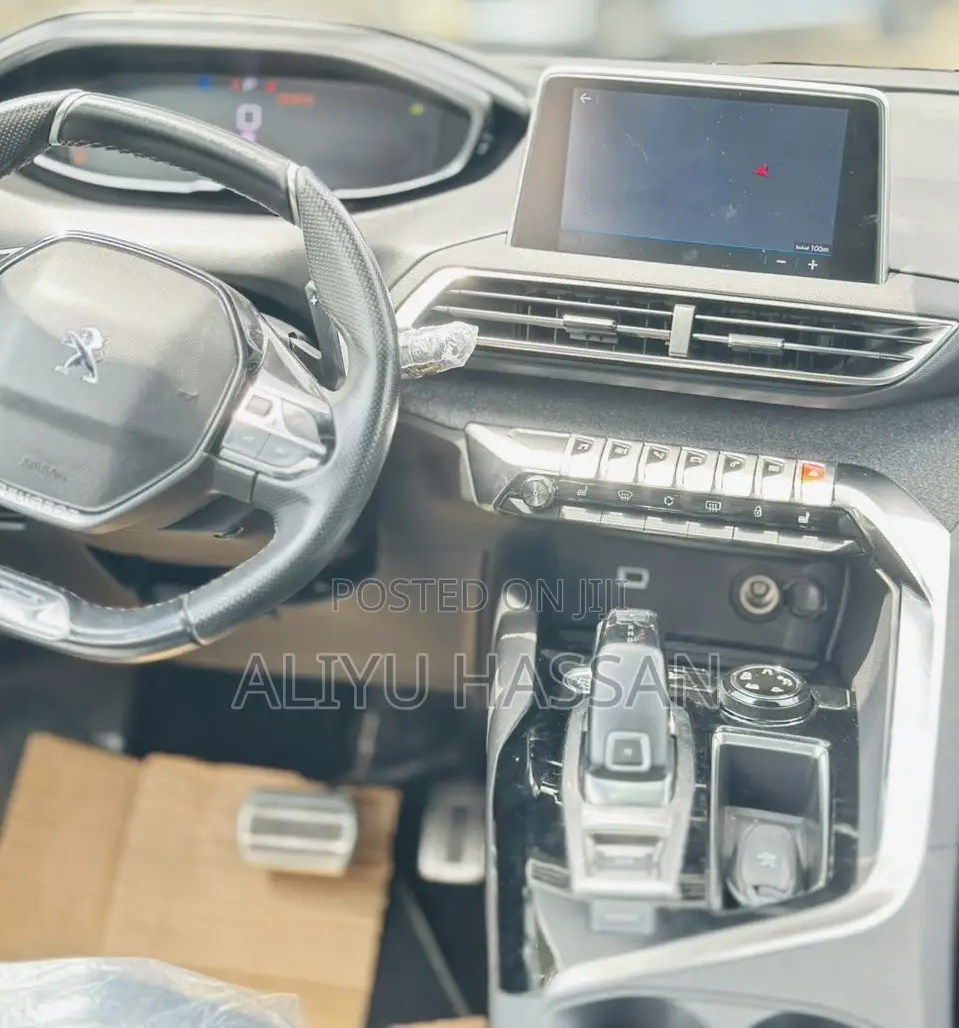 New Peugeot 5008 2020