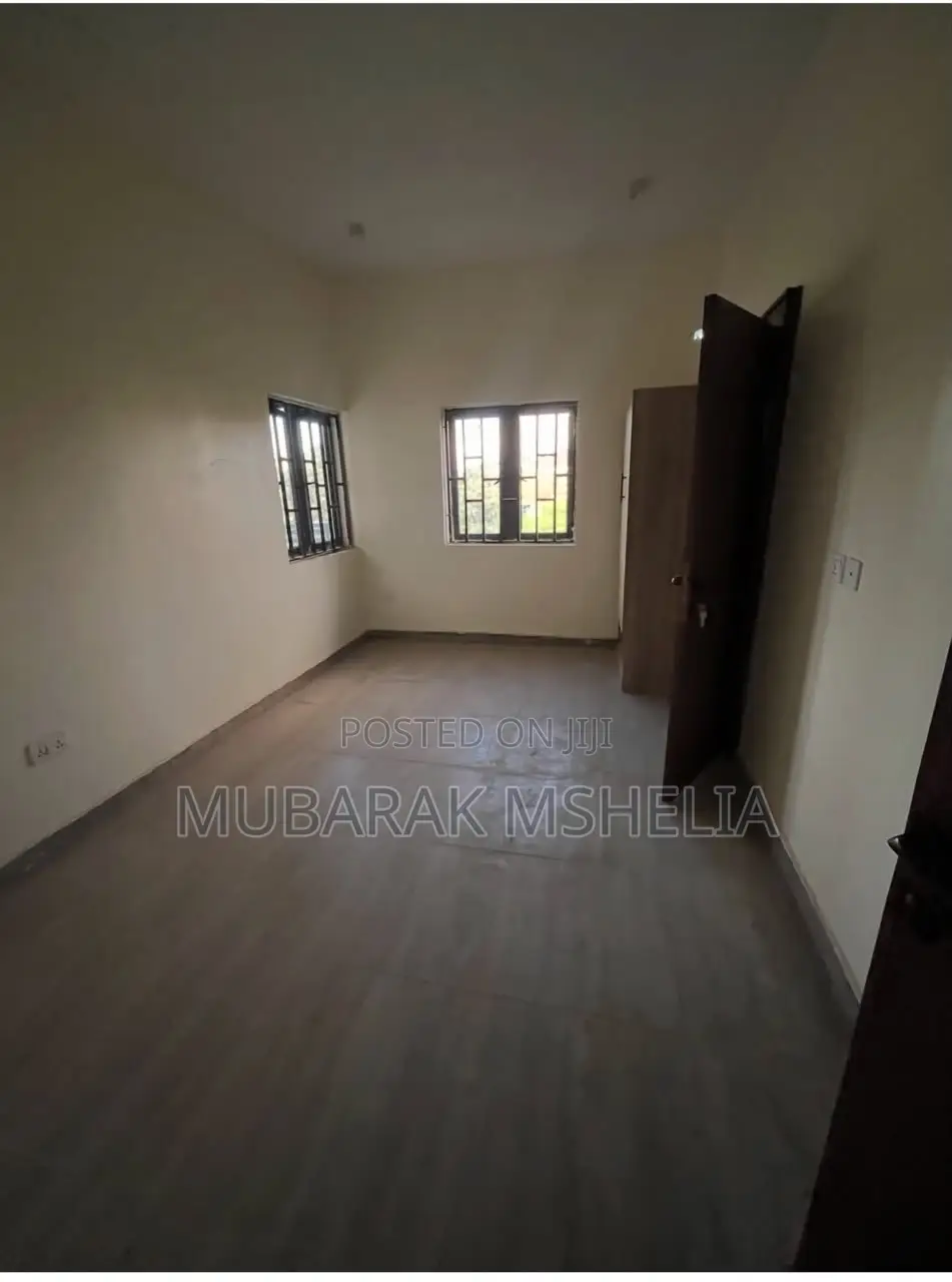 3bdrm Block of Flats in Kaura for sale