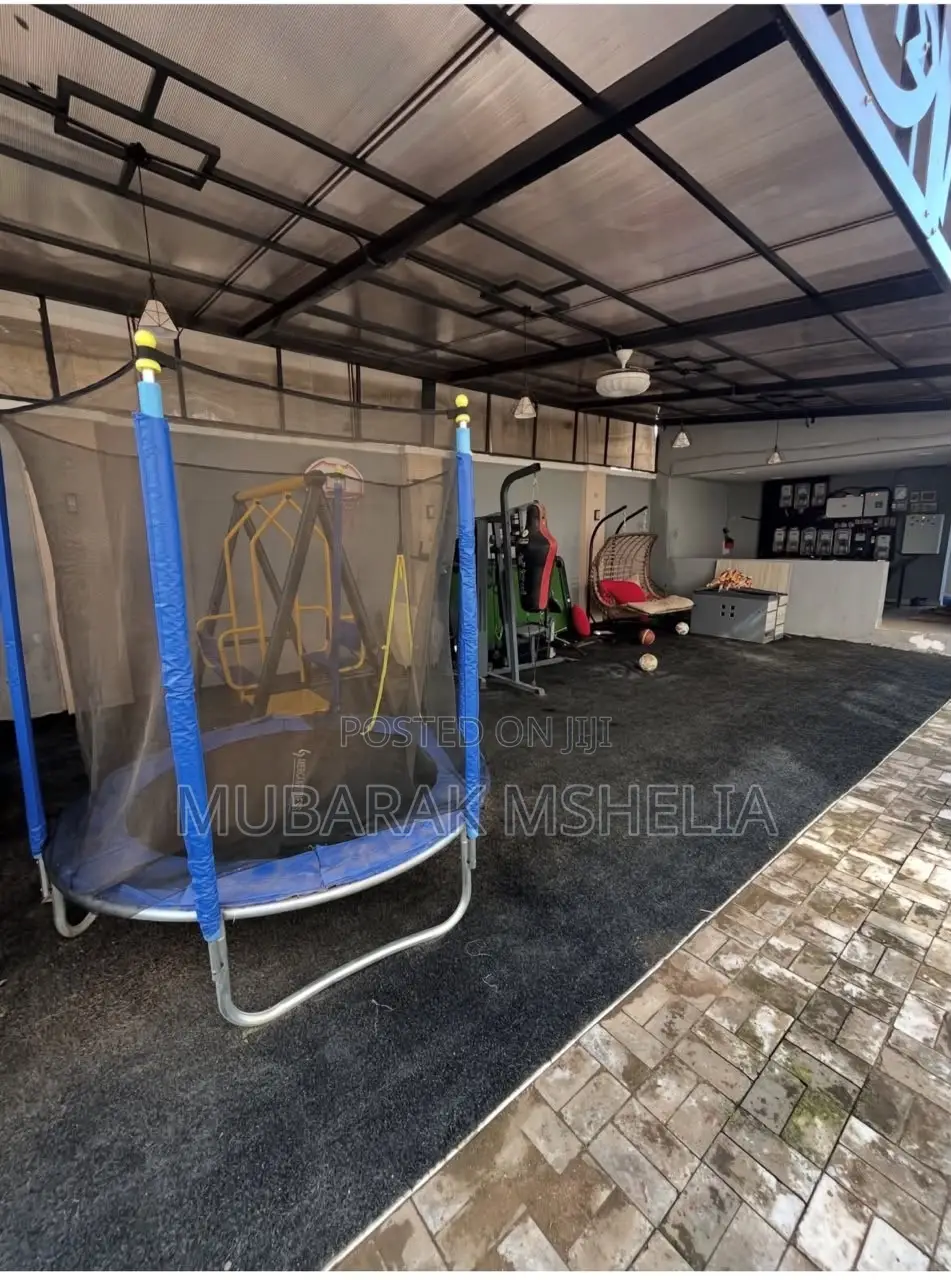 3bdrm Block of Flats in Kaura for sale