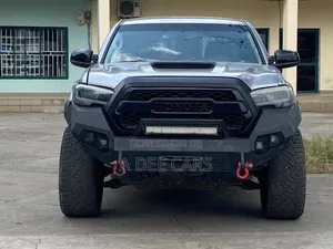 Toyota Tacoma 2017 Gray