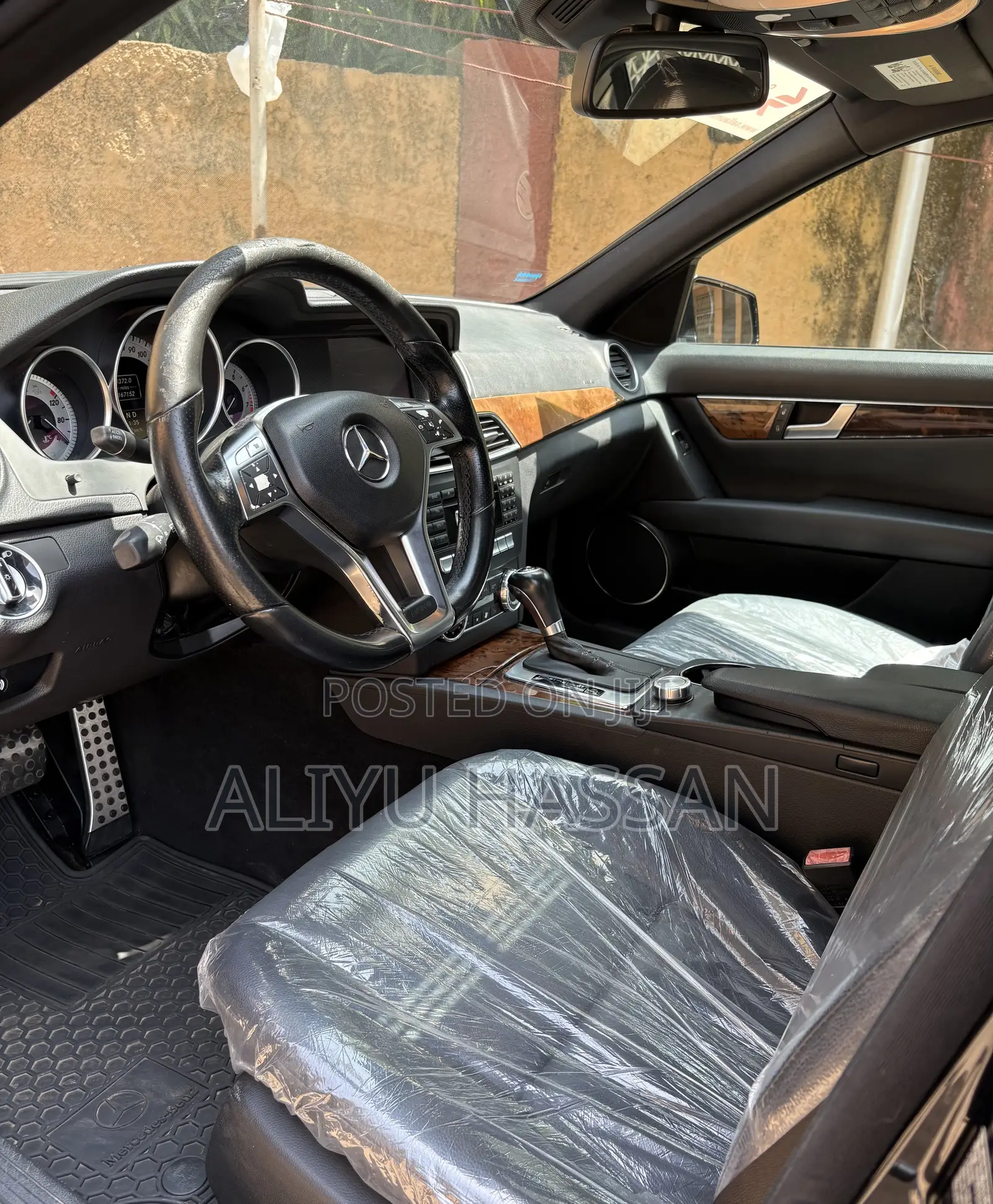 Mercedes-Benz C250 2012 Black