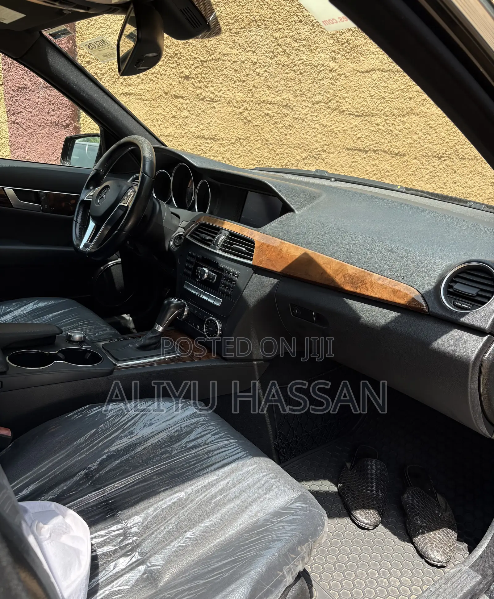 Mercedes-Benz C250 2012 Black
