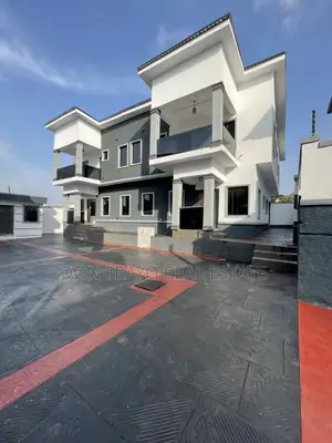 4bdrm Duplex in Kolapo Ishola Gra, Akobo for sale
