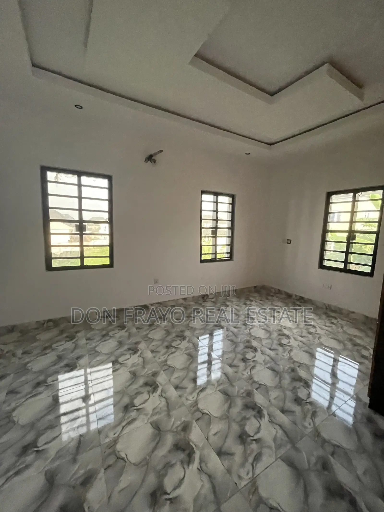 4bdrm Duplex in Kolapo Ishola Gra, Akobo for sale