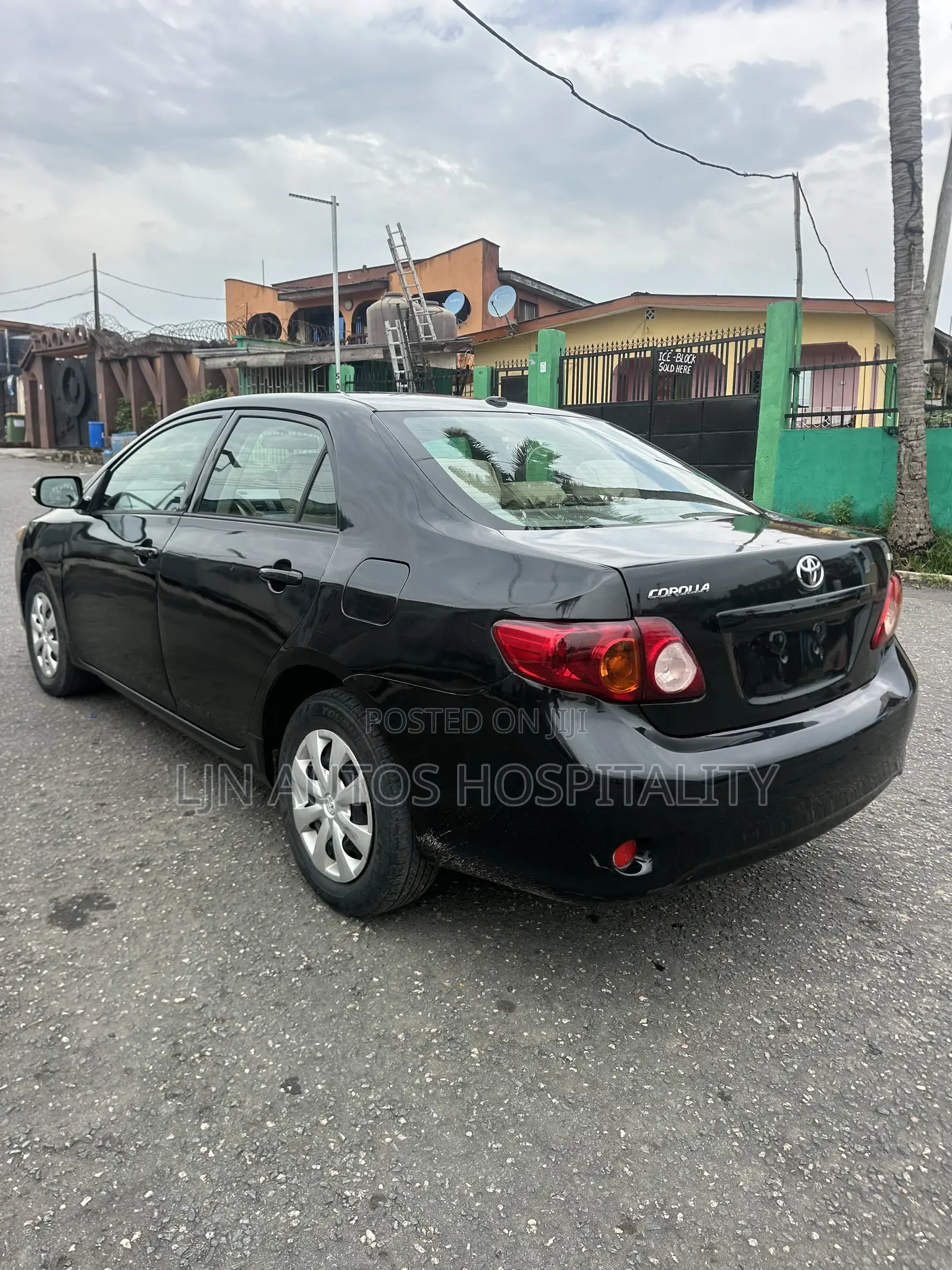 Toyota Corolla 2010 Black