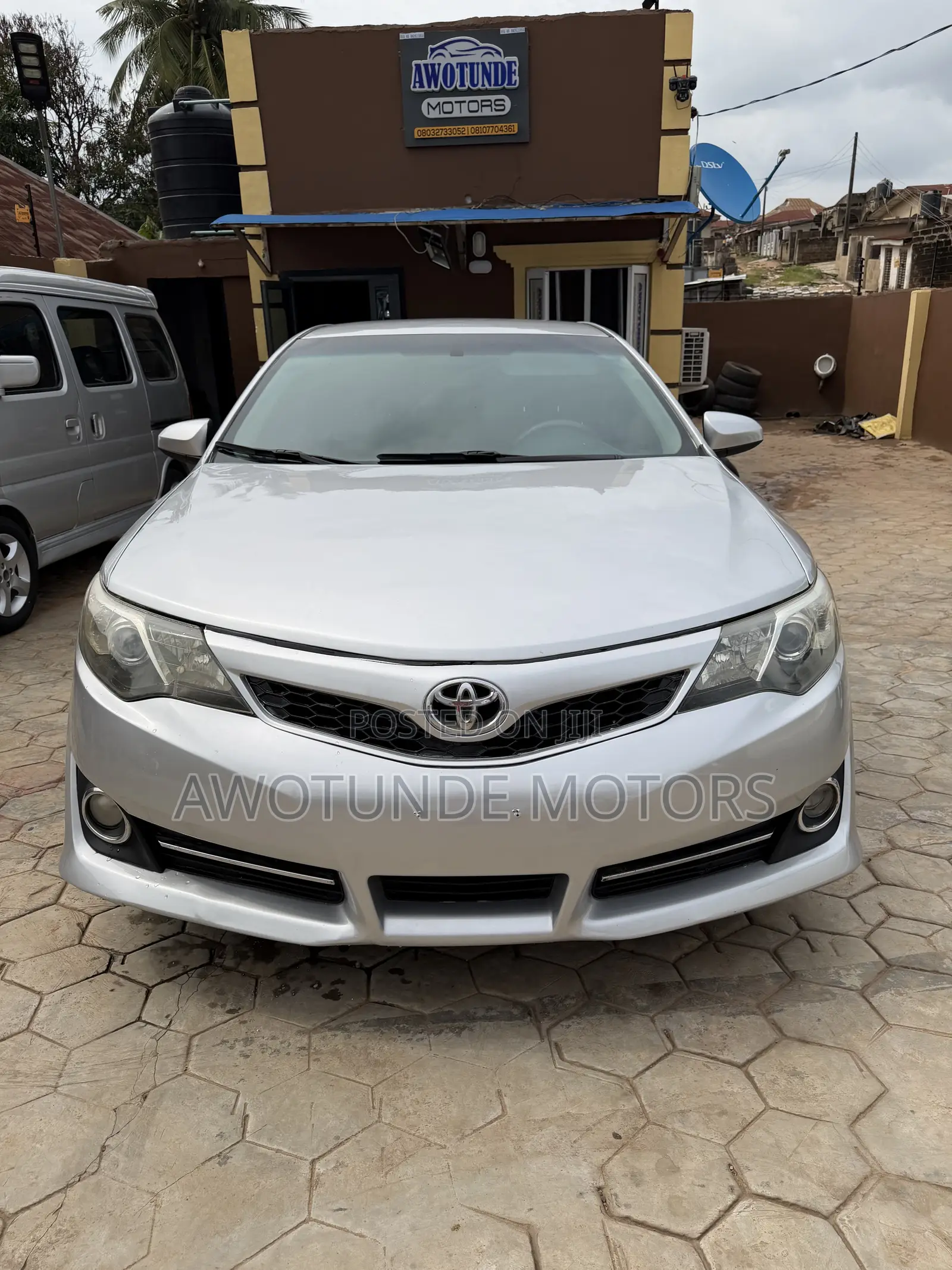 Toyota Camry 2013 Silver