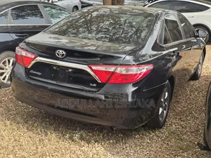 Toyota Camry LE 4dr Sedan (2.5L 4cyl 6A) 2016 Black