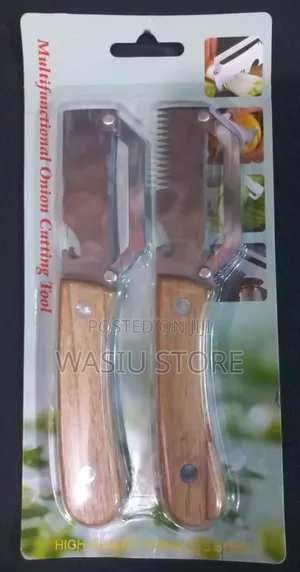 2-Piece Multifunctional Stainless Steel Vegetable and Onion Cutter