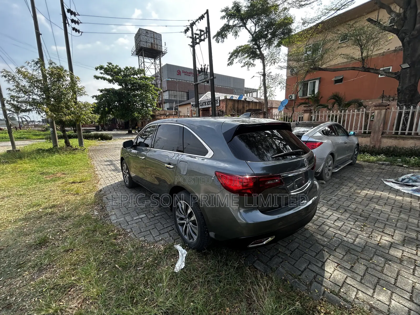 Acura MDX SUV 4dr FWD (3.5L 6cyl 9A) 2016 Gray