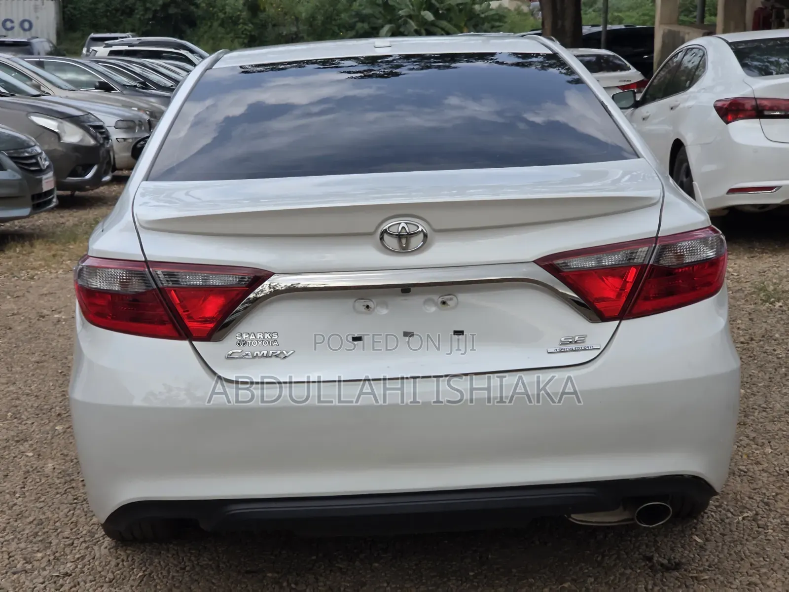 Toyota Camry SE w/Special Edition Pkg (2.5L 4cyl 6A) 2016 White