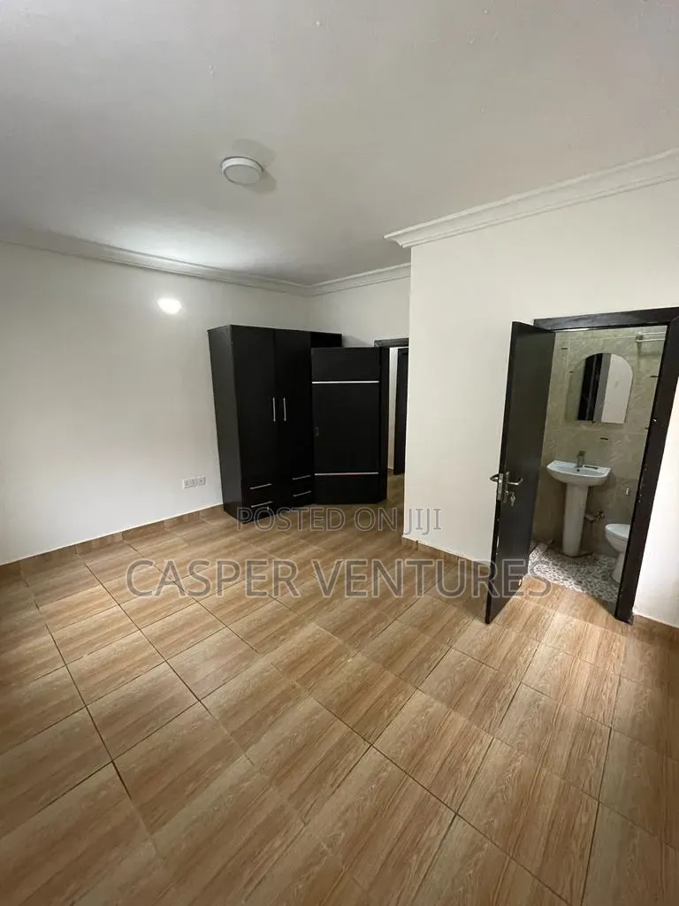 3bdrm Apartment in Saka, Ologolo for rent