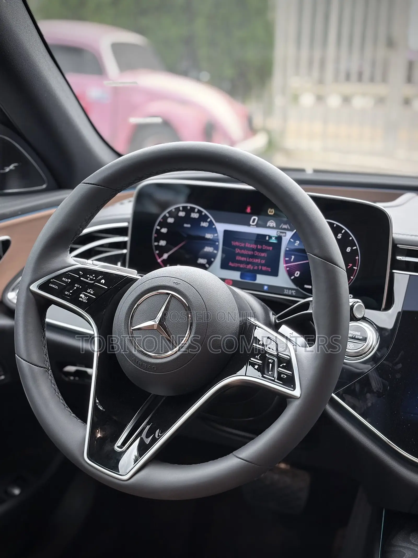 New Mercedes-Benz E350 2025 Black