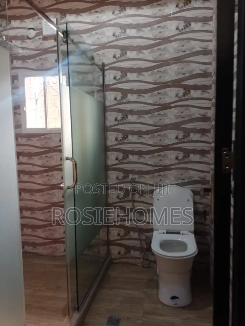 4bdrm Duplex in Fare Park, Sangotedo for rent