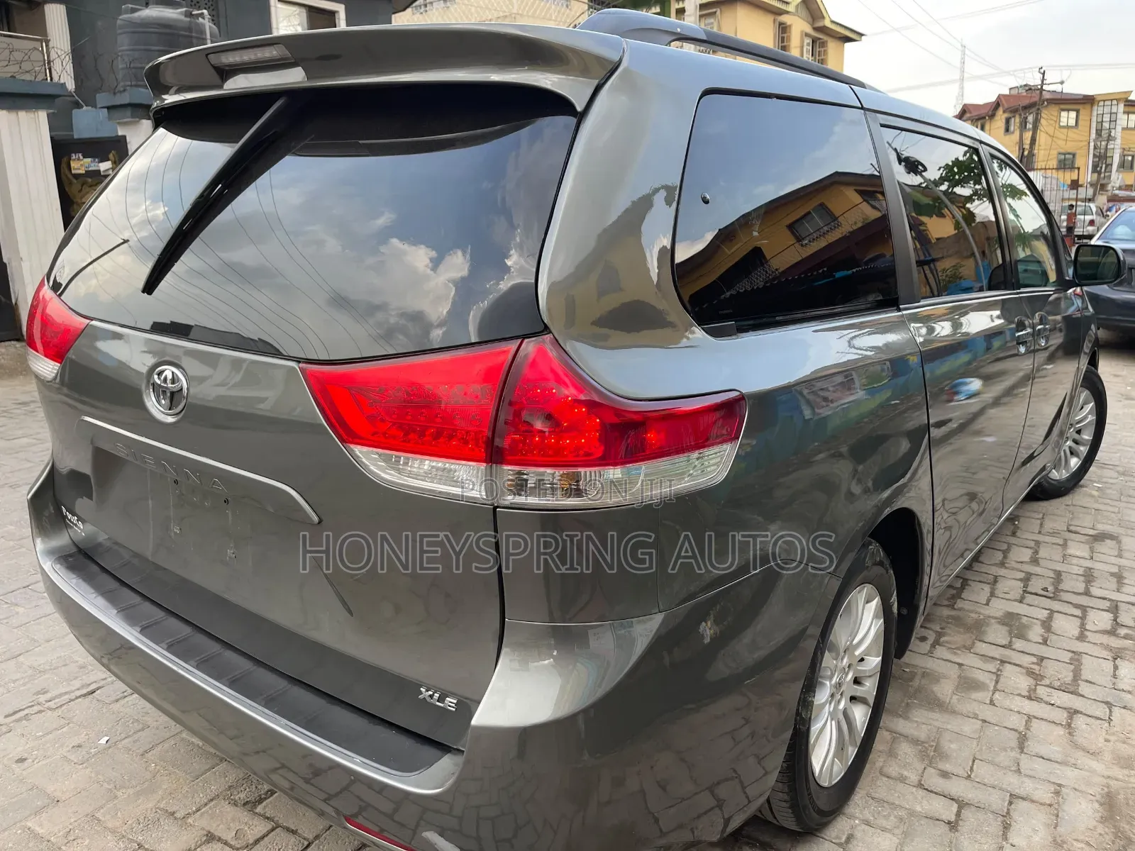 Toyota Sienna XLE 7 Passenger 2011 Green