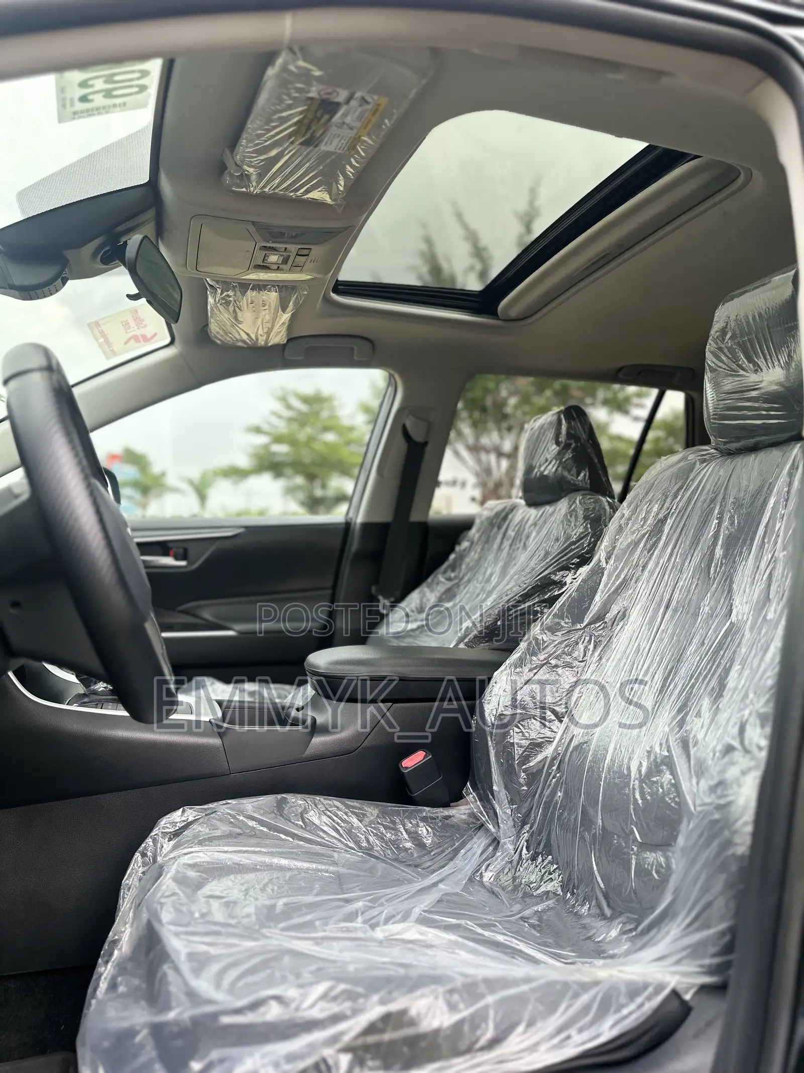 Toyota RAV4 XLE AWD 2020 Black