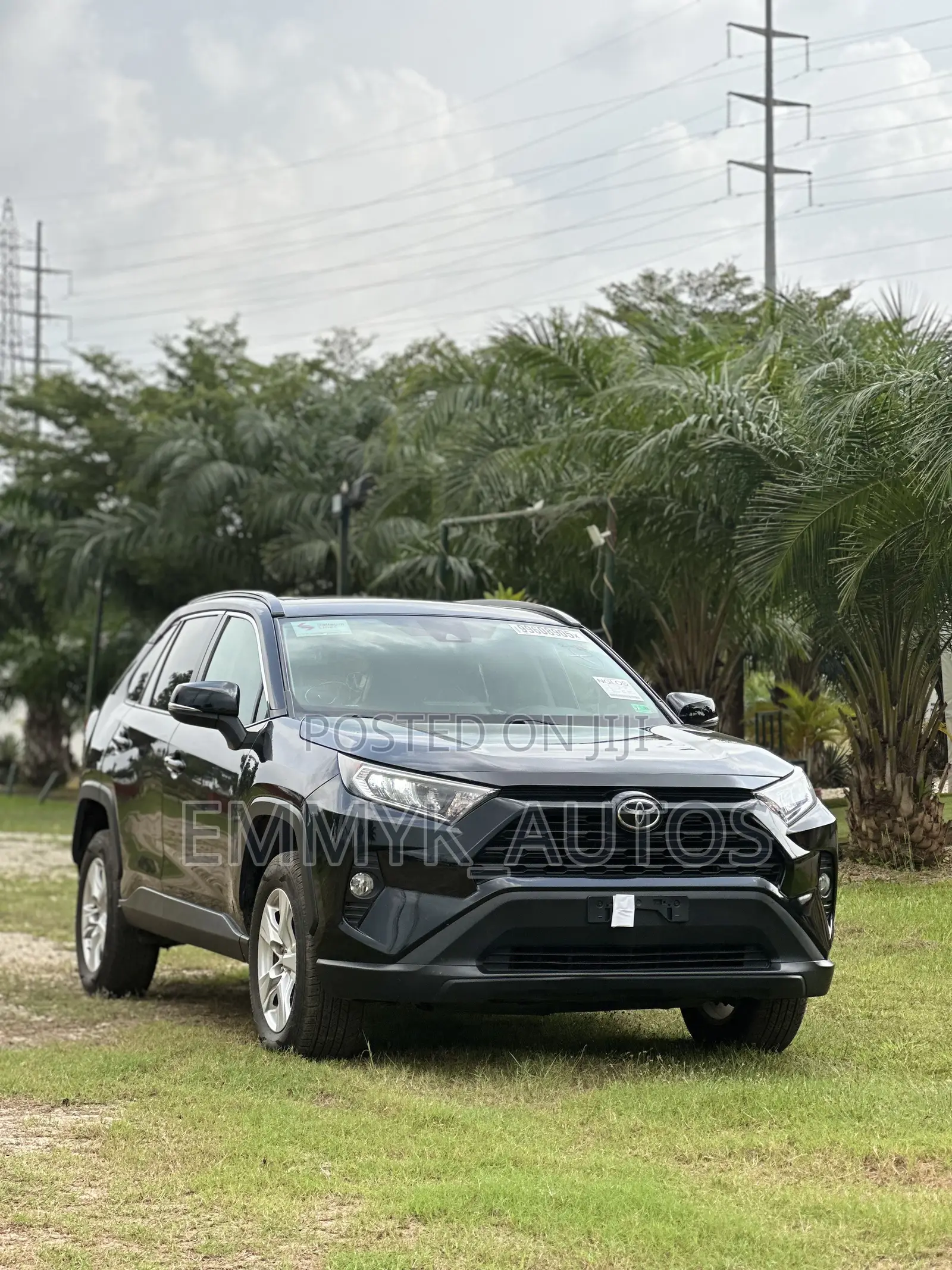 Toyota RAV4 XLE AWD 2020 Black