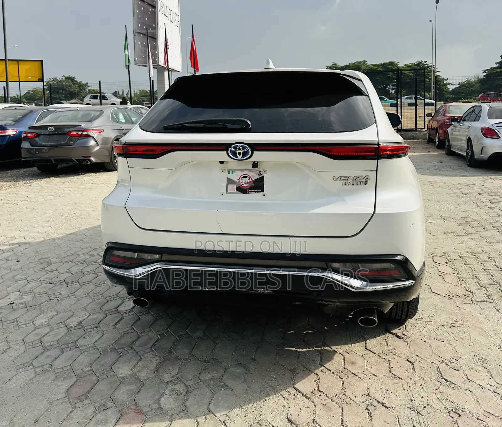 Toyota Venza 2022 White