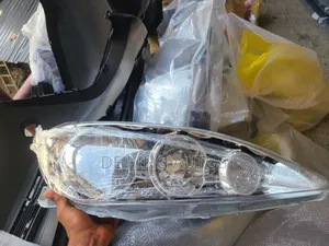 Toyota Camry 2004 Headlight Left and Right
