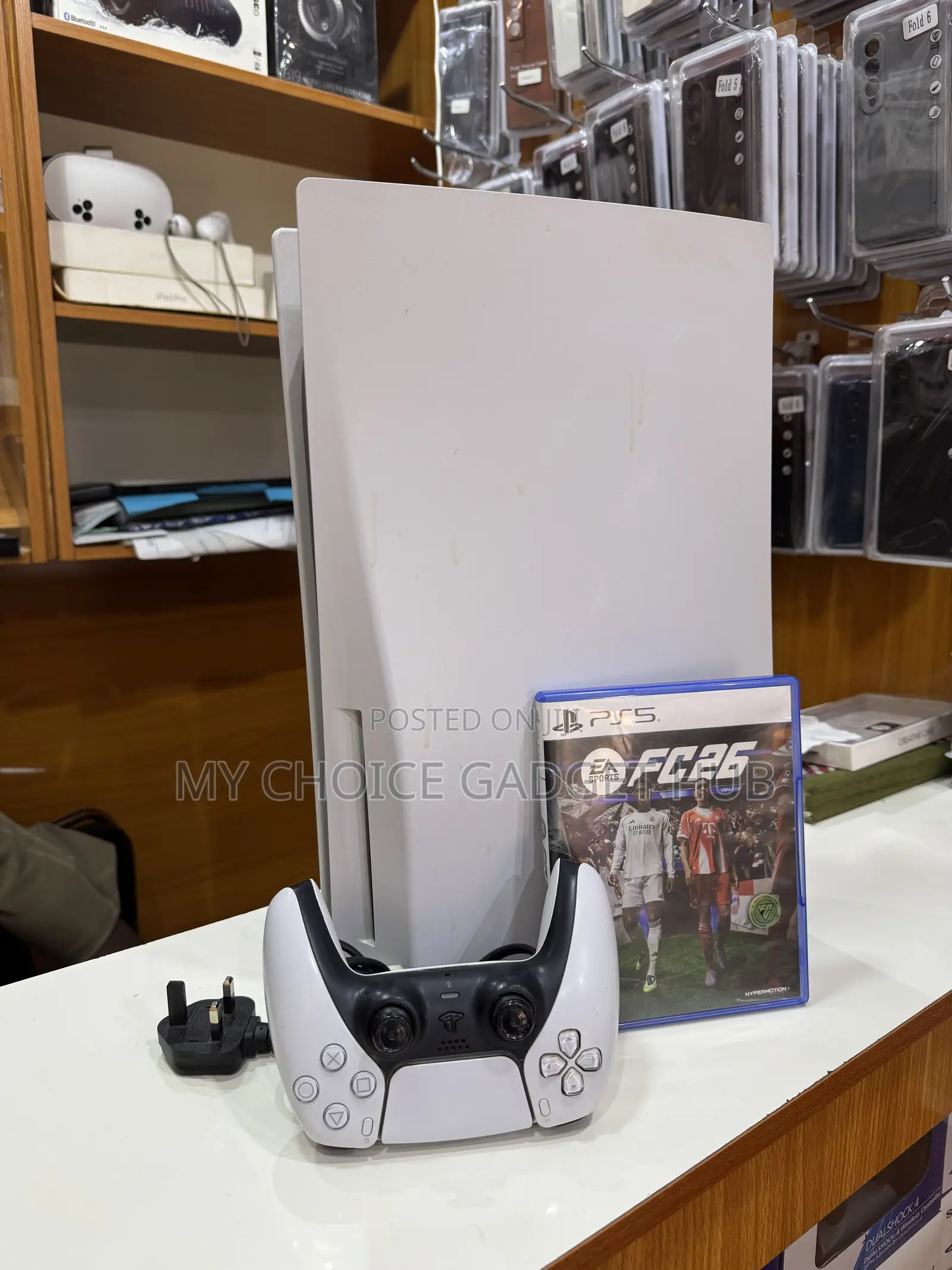 PS5 Fat Console With One Pad and Fc26 Disc Available