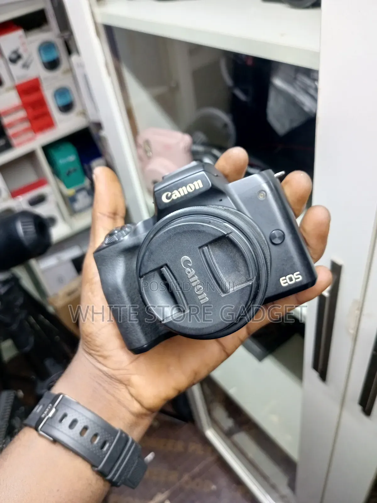 Canon Eos M50