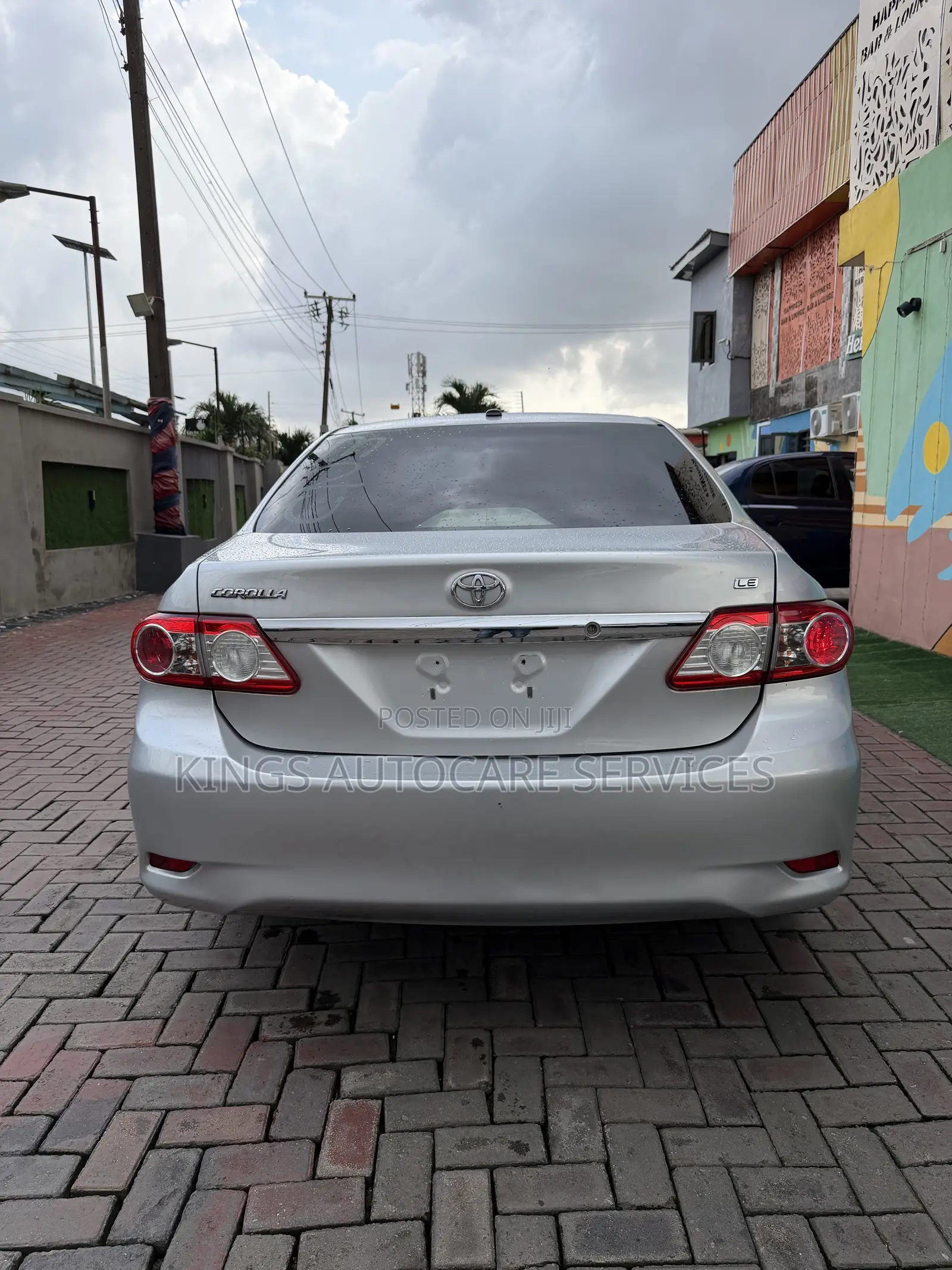 Toyota Corolla LE 4dr Sedan (1.8L 4cyl 4A) 2013 Silver