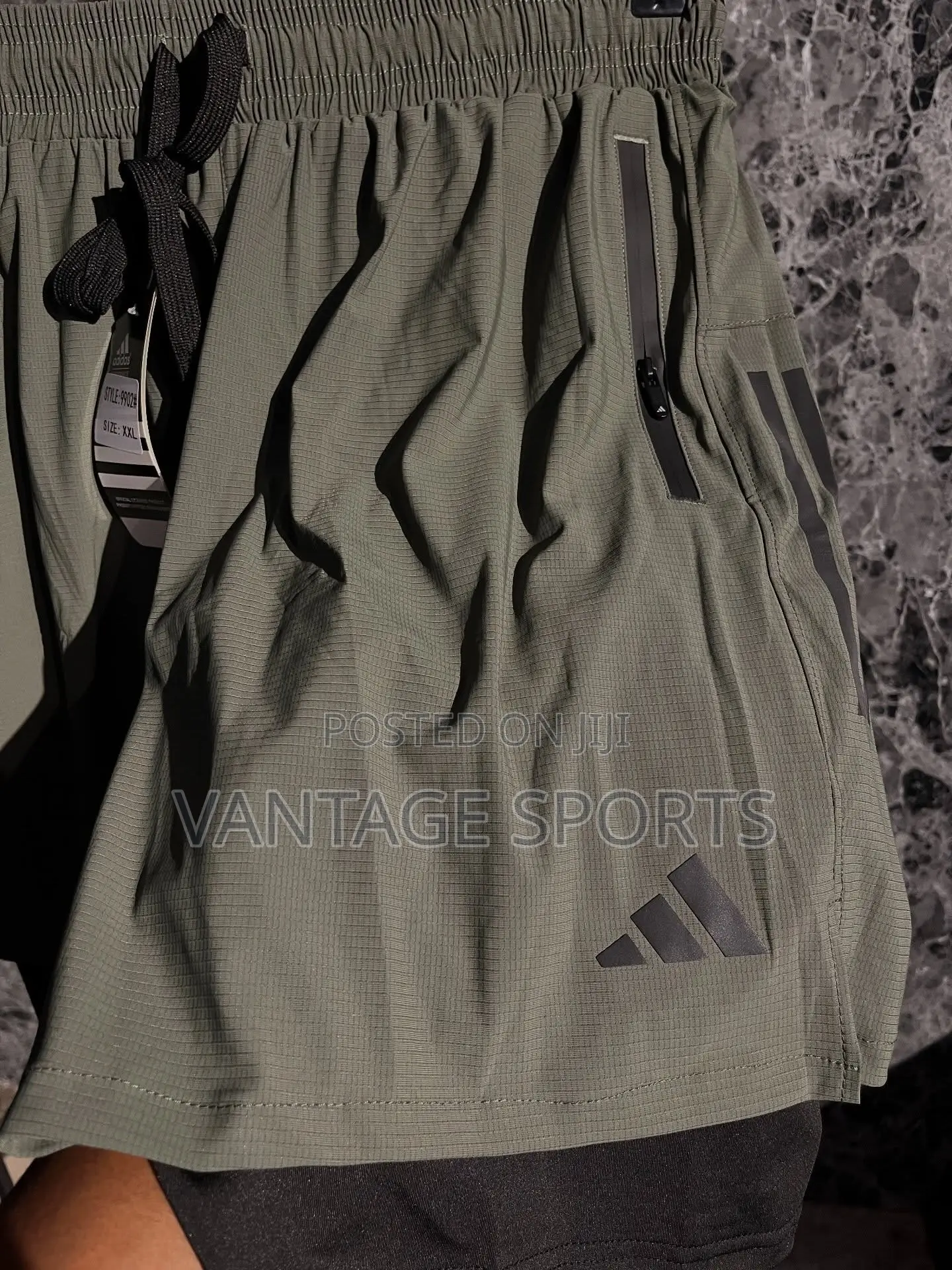 Double-Layered Sports Shorts (With Inner Tights)
