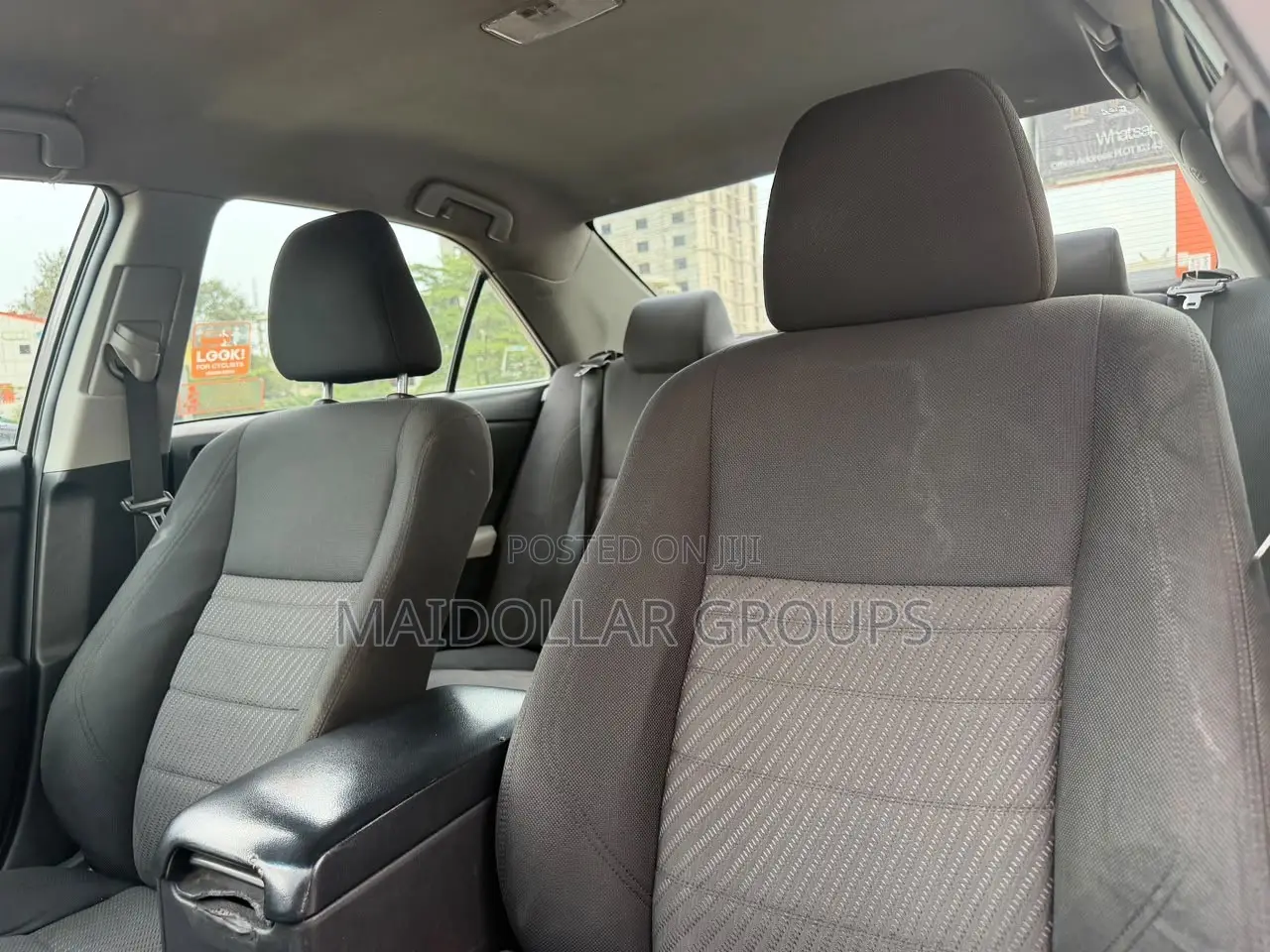 Toyota Camry LE 4dr Sedan (2.5L 4cyl 6A) 2016 Gray