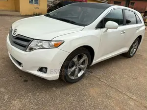 Toyota Venza 2011 White