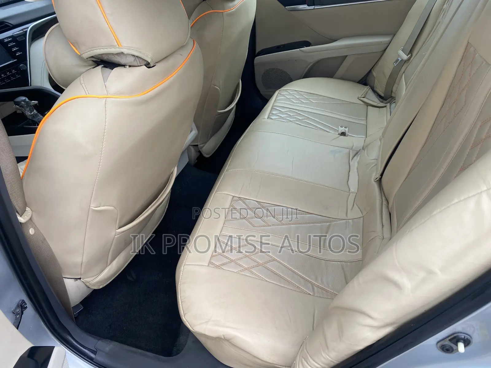 Toyota Camry 2018 Silver