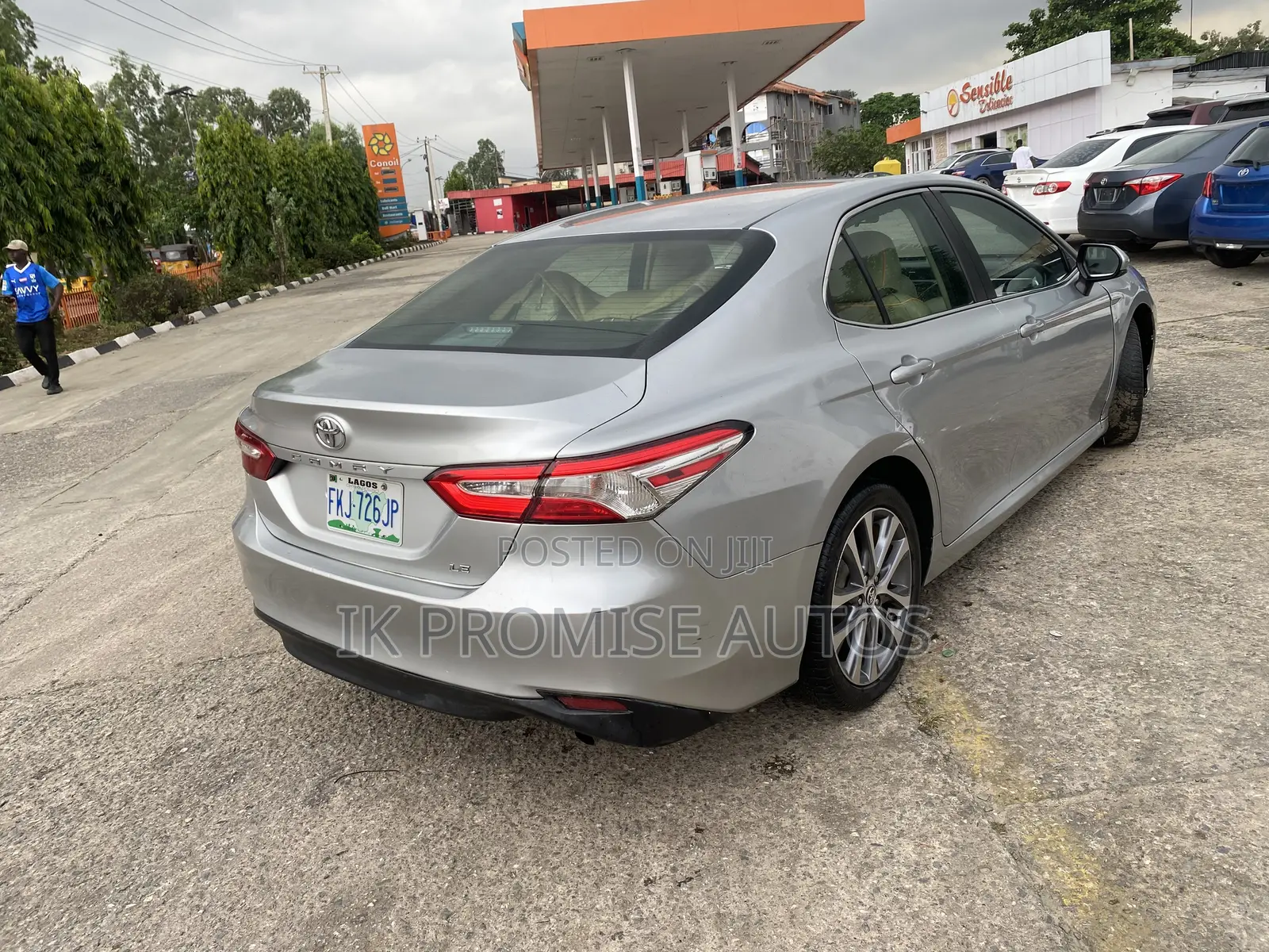 Toyota Camry 2018 Silver