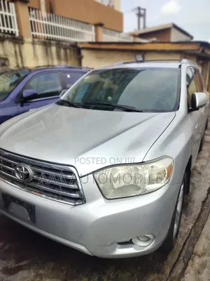 Toyota Highlander 2010 Silver