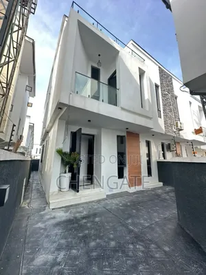 4bdrm Duplex in Ikota for sale