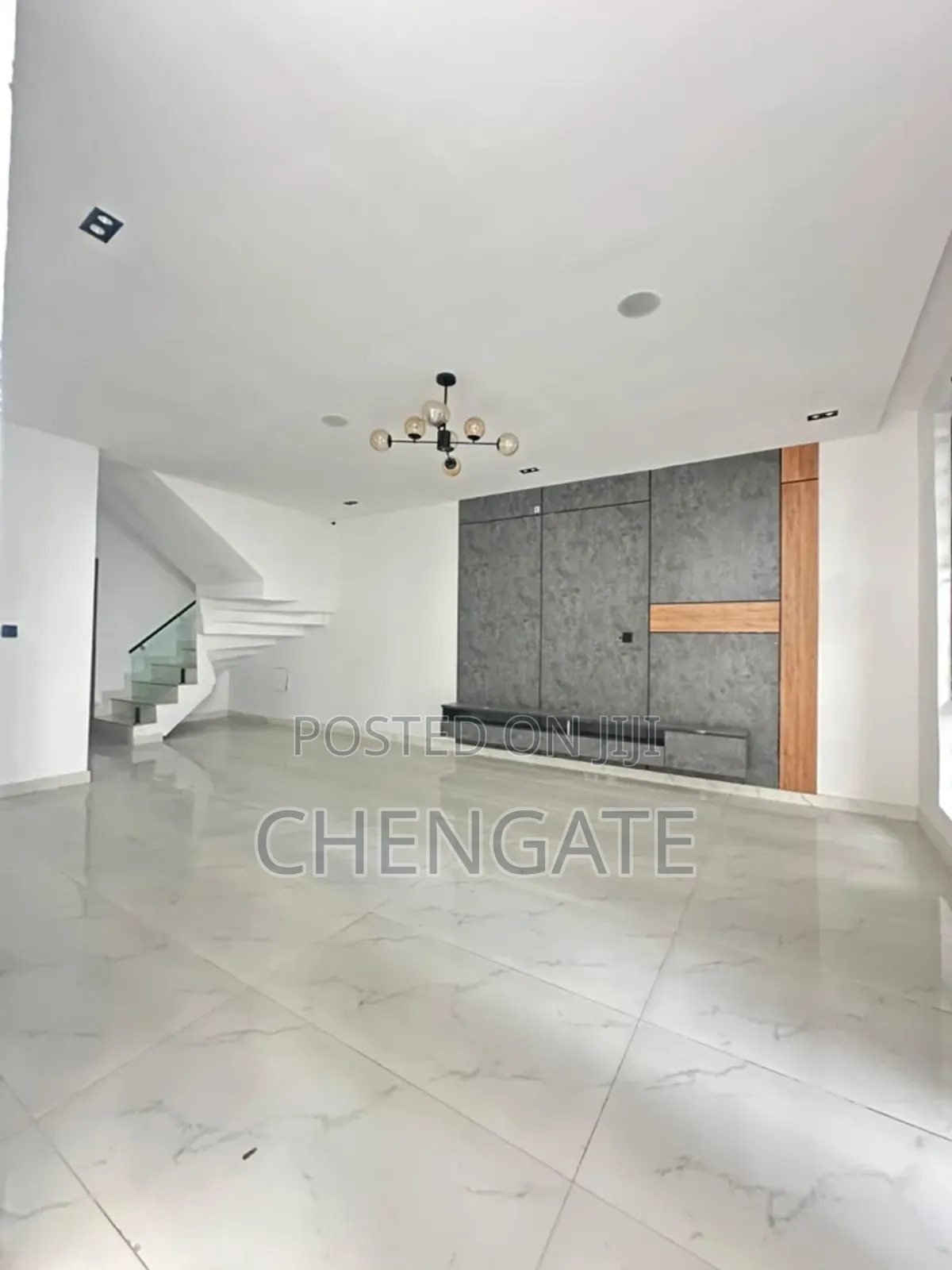 4bdrm Duplex in Ikota for sale