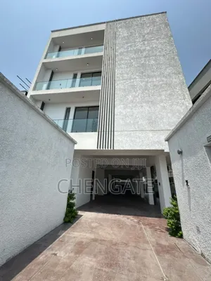 4bdrm Townhouse/Terrace in Chevron for sale
