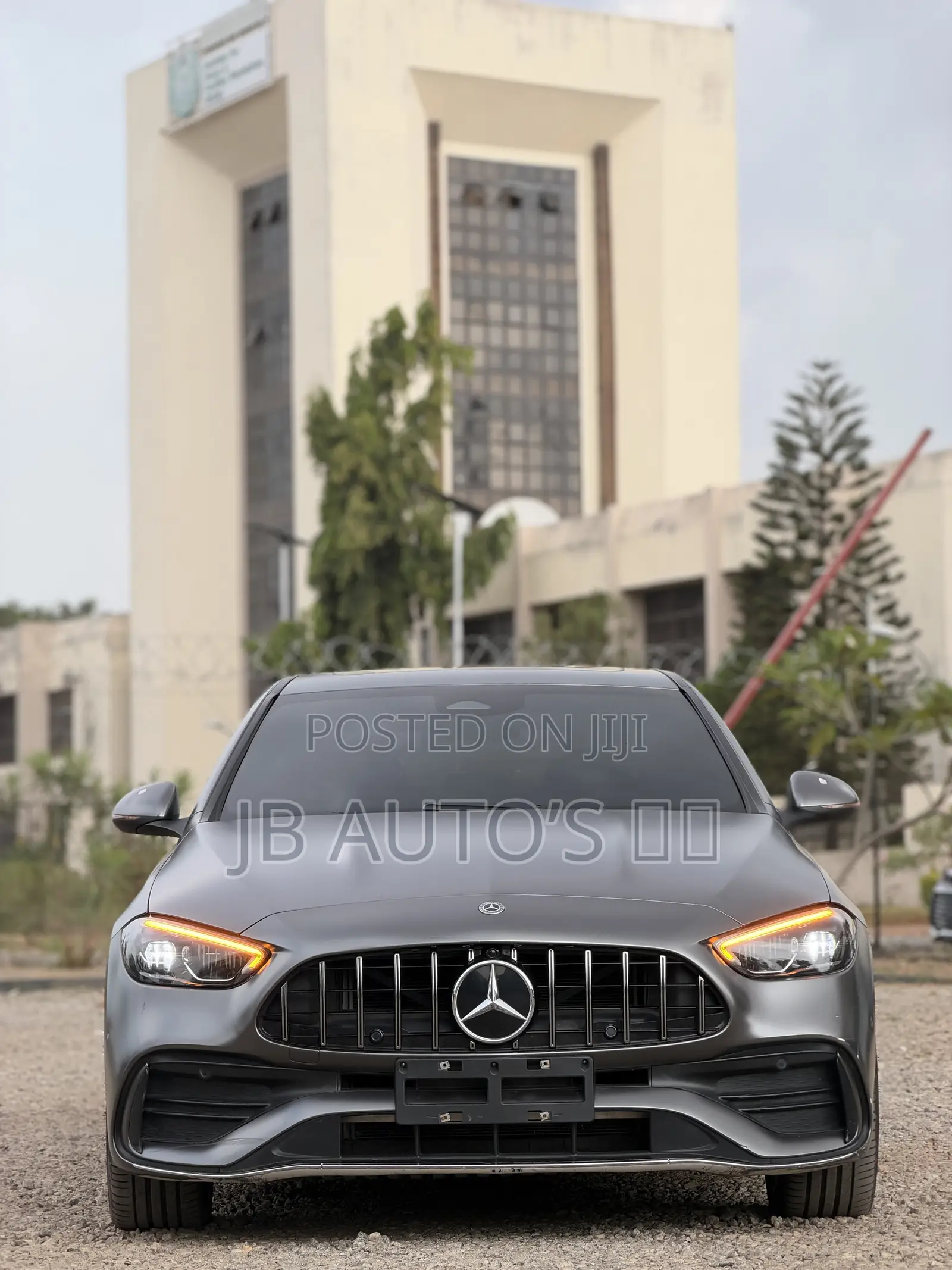 Mercedes-Benz C300 2023 Gray